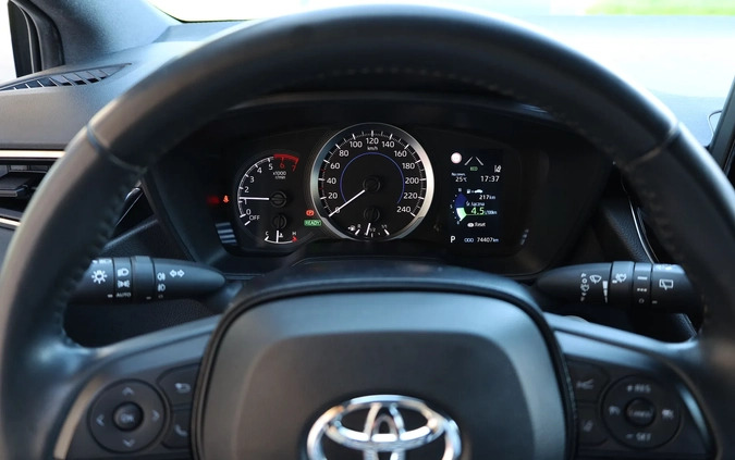 Toyota Corolla cena 79950 przebieg: 74400, rok produkcji 2019 z Rakoniewice małe 742